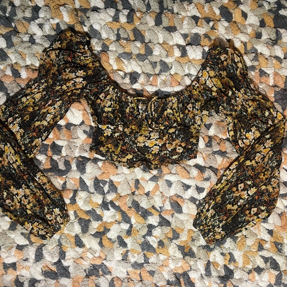 Urban Outfitters Floral Off-Shoulder Crop Top - Yellow/Black